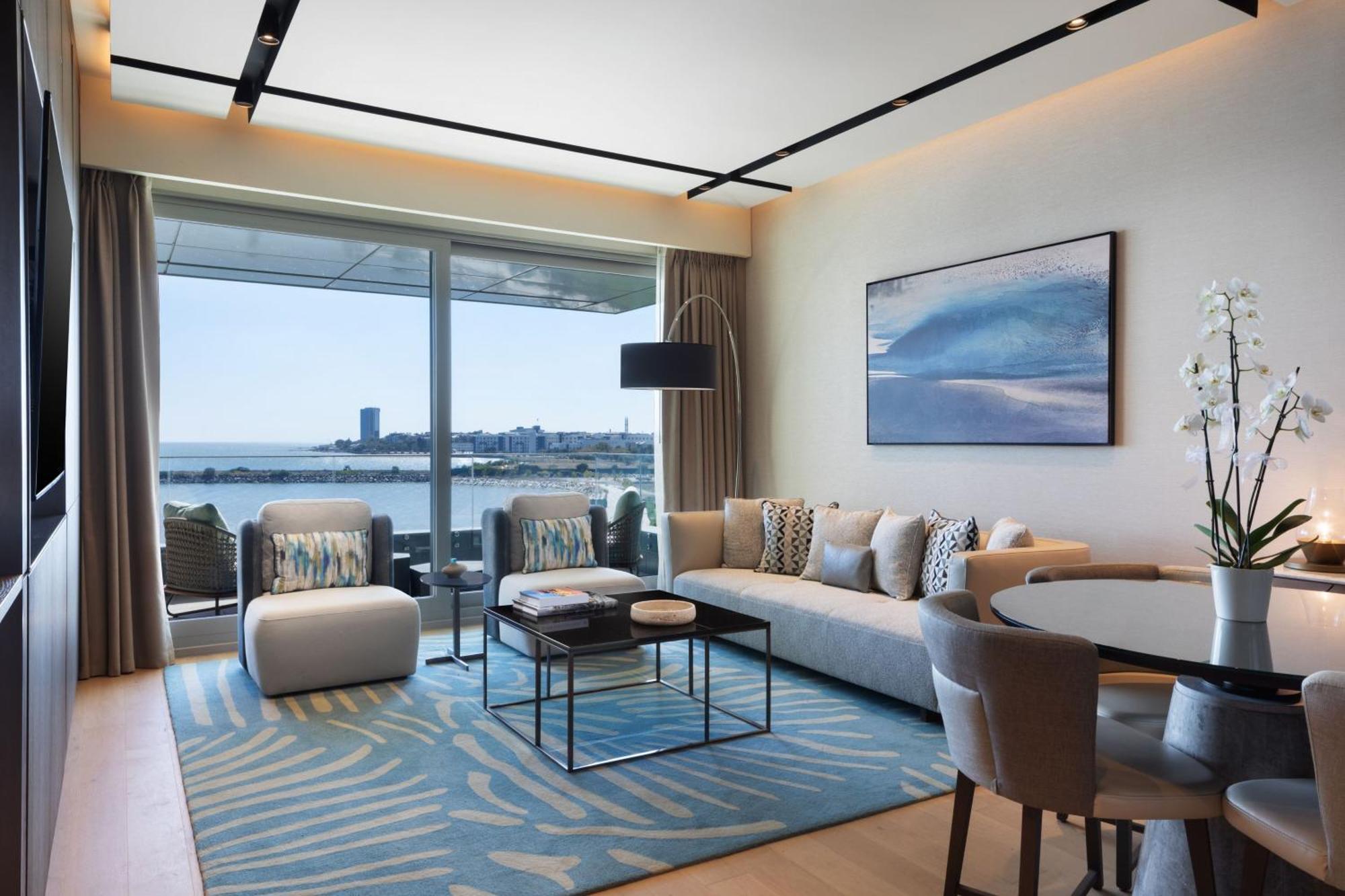 Jw Marriott Hotel Istanbul Marmara Sea Istambul Exterior foto A living room at the Ritz-Carlton, DIFC