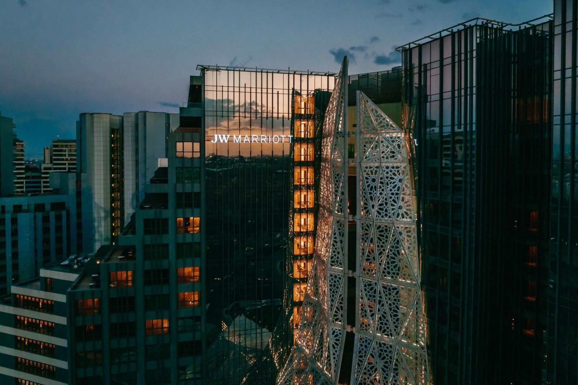 Jw Marriott Hotel Istanbul Marmara Sea Istambul Exterior foto JW Marriott Moscow Grand Hotel